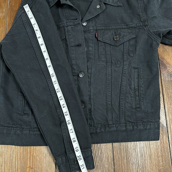 Levi Strauss WellThread Trucker Jacket with Breaking Wave Detail - Picture 11 of 11